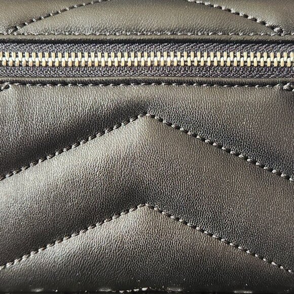 Michael Kors NWT Jet Set Travel Leather Quilted Large Trifold Wallet (Black) - Picture 3 of 12